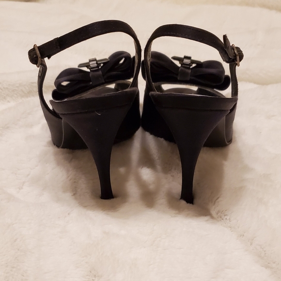 Stuart Weitzman evening sandals with stone accents - Picture 6 of 7